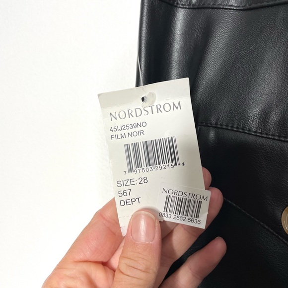 Blank NYC | NWT Pleated Carrot Leg Faux Leather Trousers 28 - Picture 3 of 10